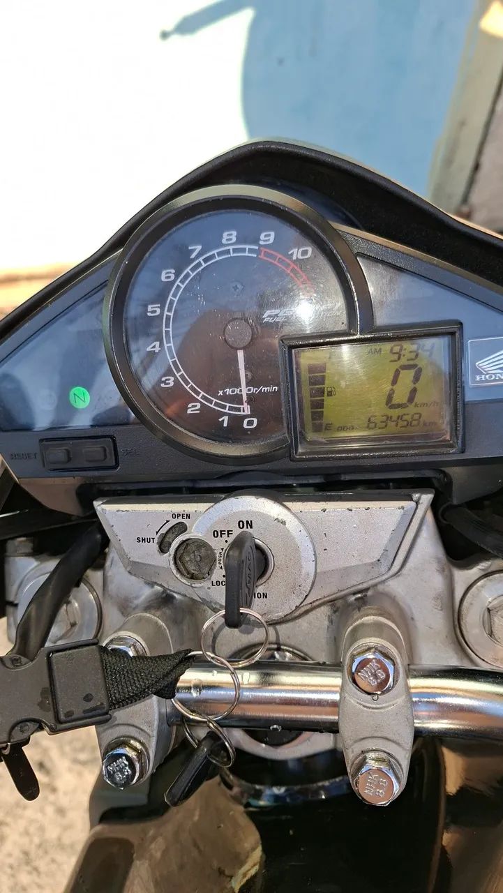 Honda CB300R 2010 - Foto 4