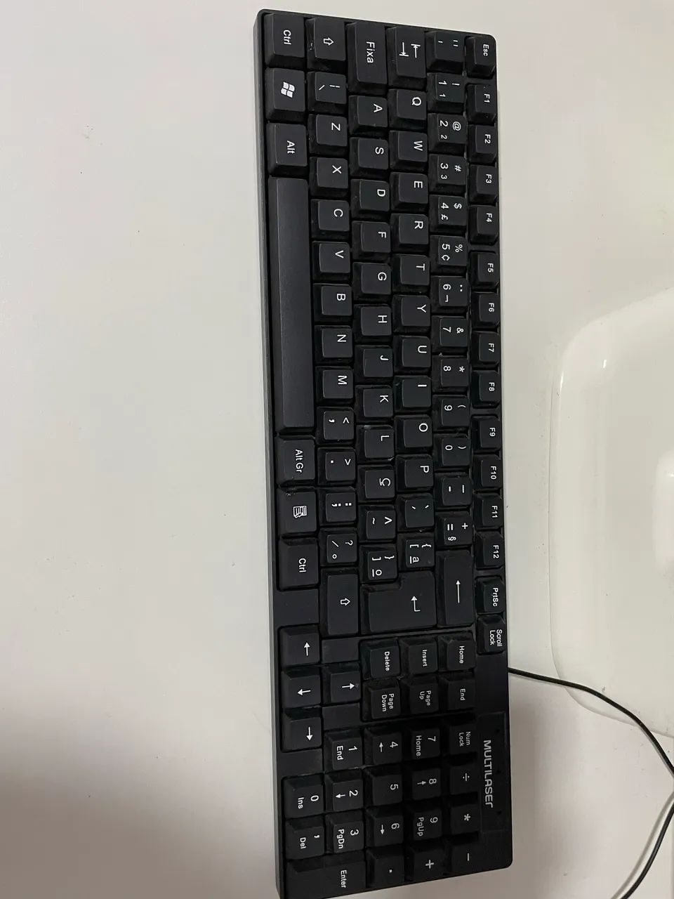 Vende- se PC, acompanha CPU semi nova, teclado e mouse. - Foto 5