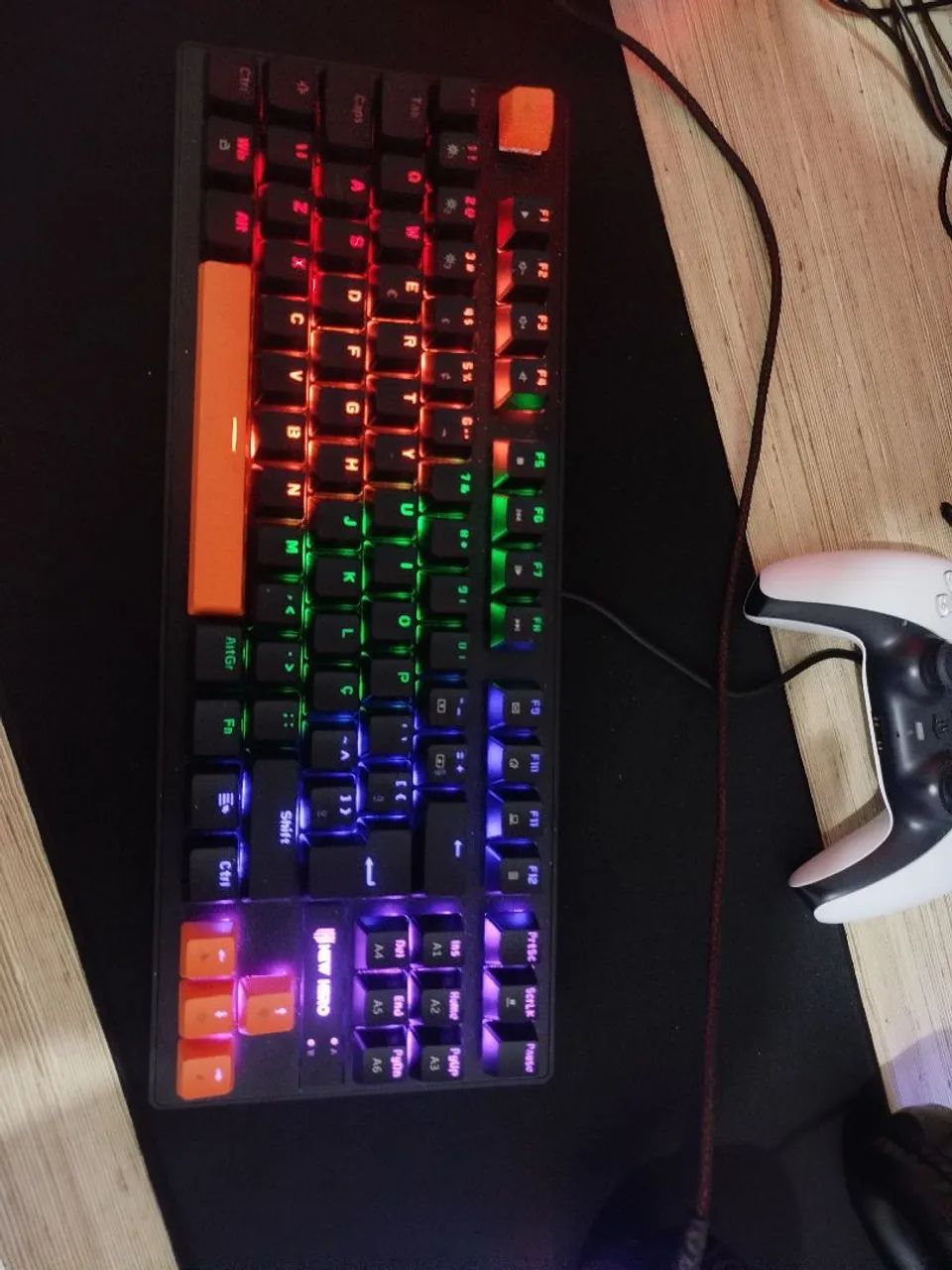 Teclado mecânico 65% - Foto 3