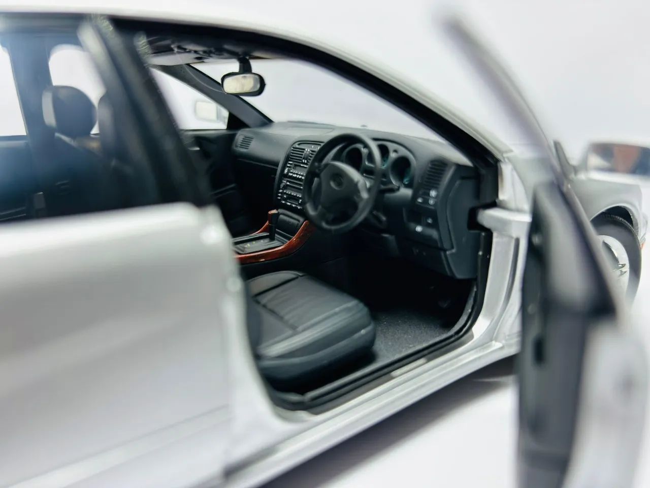 Miniatura Toyota Aristo V300 1/18 - Foto 5
