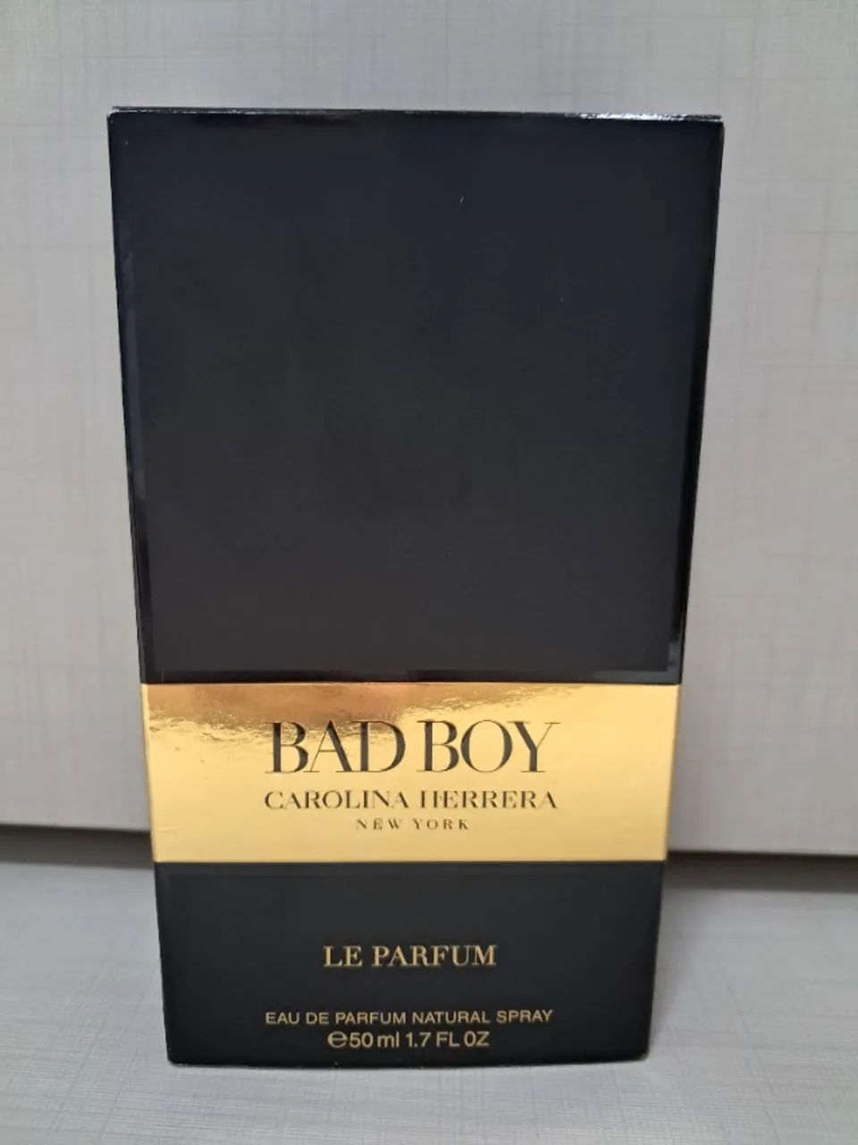Perfume Bad Boy - Carolina Herrera - 50 ml - Eau de Parfum (CH) - Foto 4