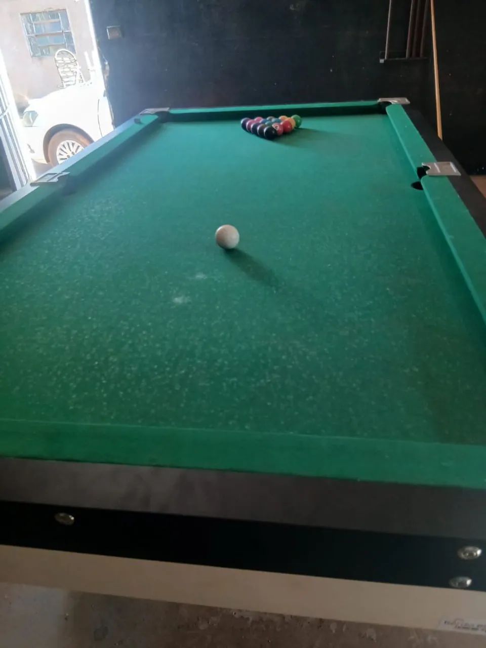 Vendo mesa de sinuca 2,600 pra sair hoje 