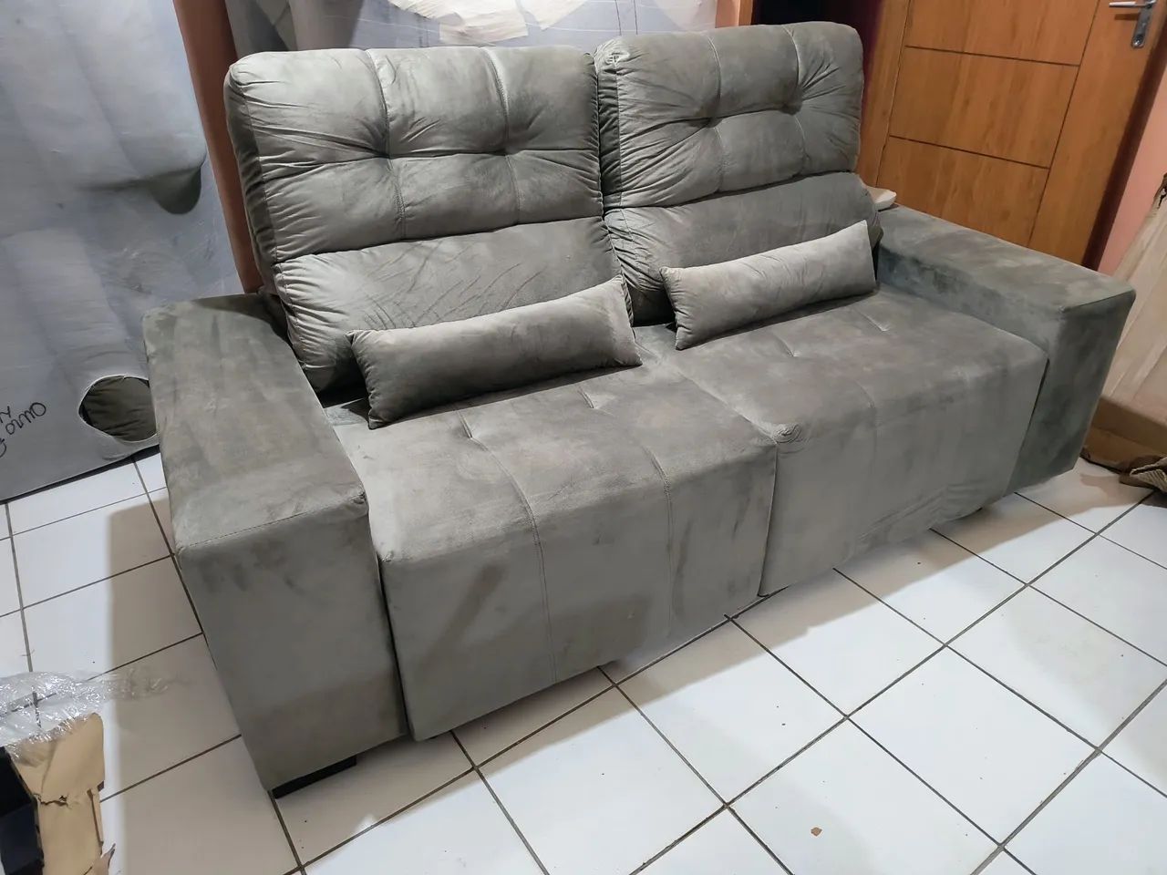 Sofá retrátil novo  - Foto 3