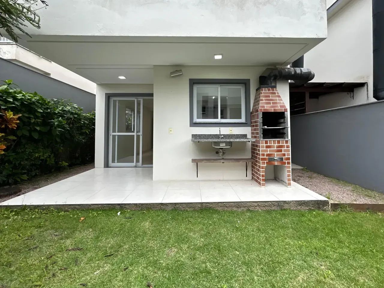 Sobrado para aluguel no Campeche  3 dormitórios, suíte e 135 m² - Foto 5