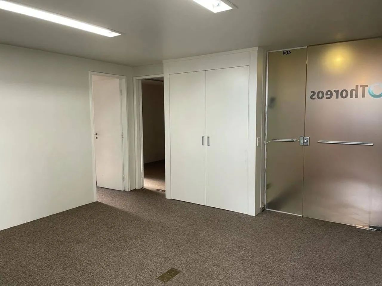 Conjunto de Salas para Locação no Villa da Serra - Nova Lima/Mg