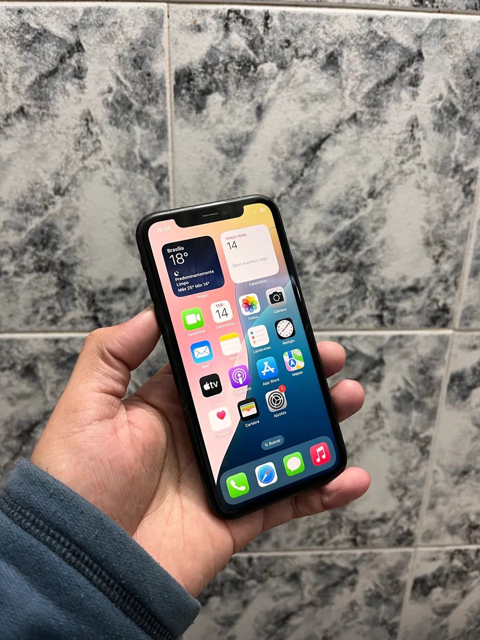 iPhone XR - 64gb