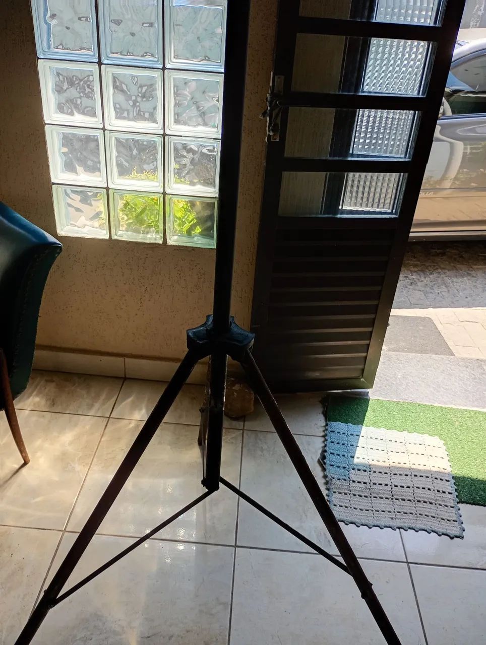 CAIXAS ANTERA TS500A , COM OS TRIPÉ,.MESA E CABOS - Foto 4