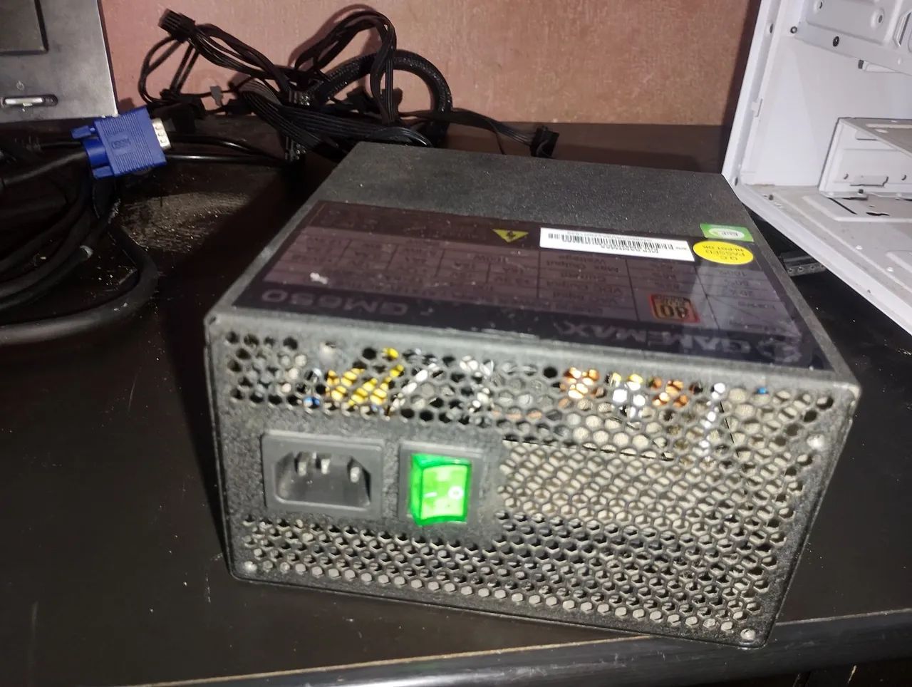 RX580 COM DEFEITO + FONTE 650W + MONITOR 19 POLEGADAS - Foto 3
