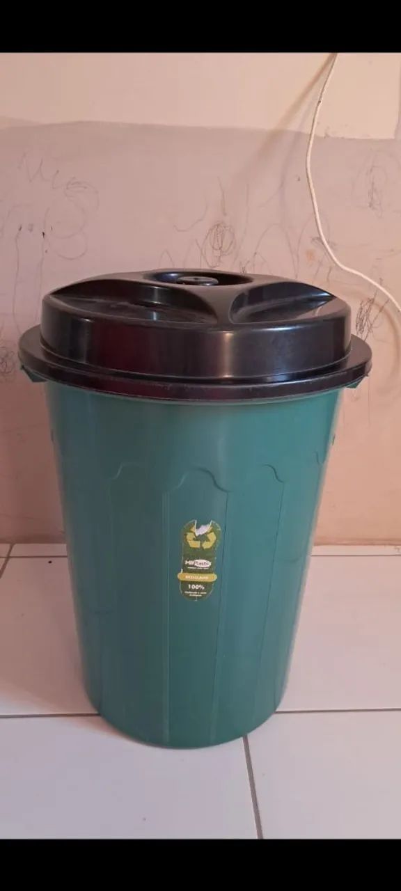 Vendo balde grande 