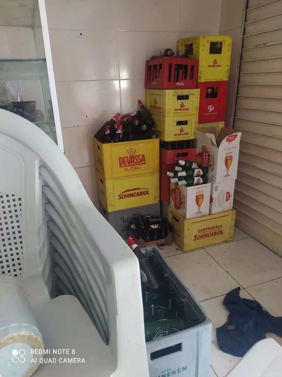 Vendo garrafas de cervejas litrão e 600