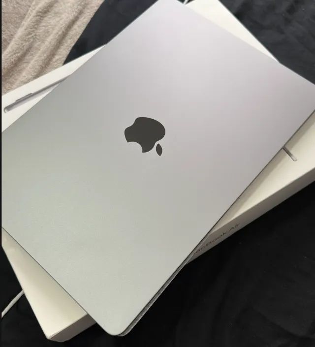 MacBook Air M2 8GB, 256GB ? Único dono, perfeito estado