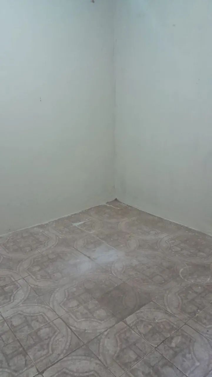 Aluga casa dos fundos - Foto 5