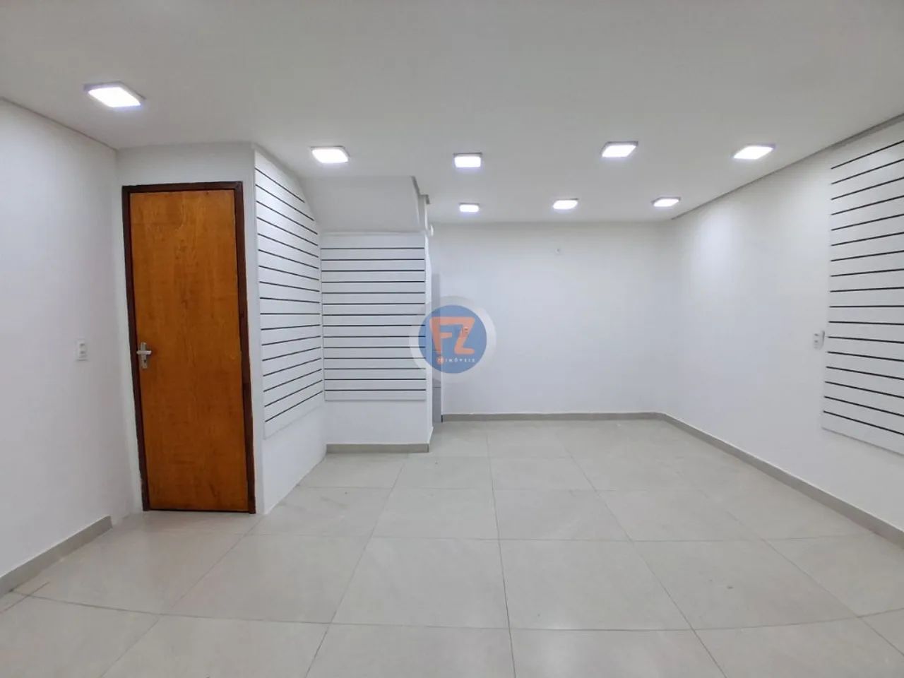 Locação de Comercial / Loja na cidade de Fortaleza - Foto 2