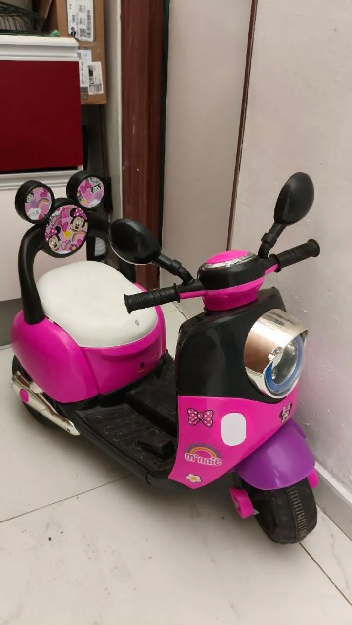 Moto elétrica infantil Minnie 