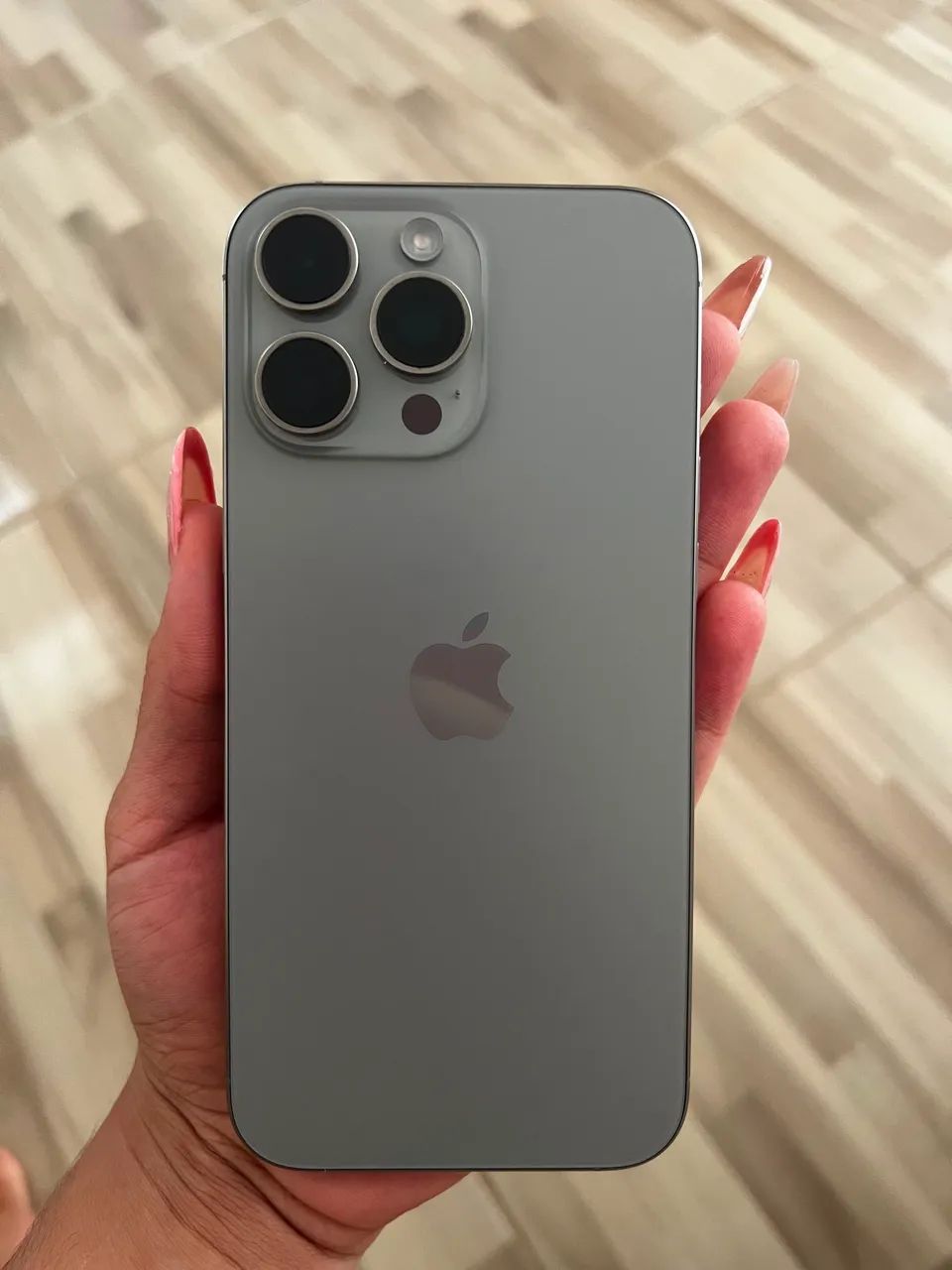 iPhone 16 pro max  - Foto 2