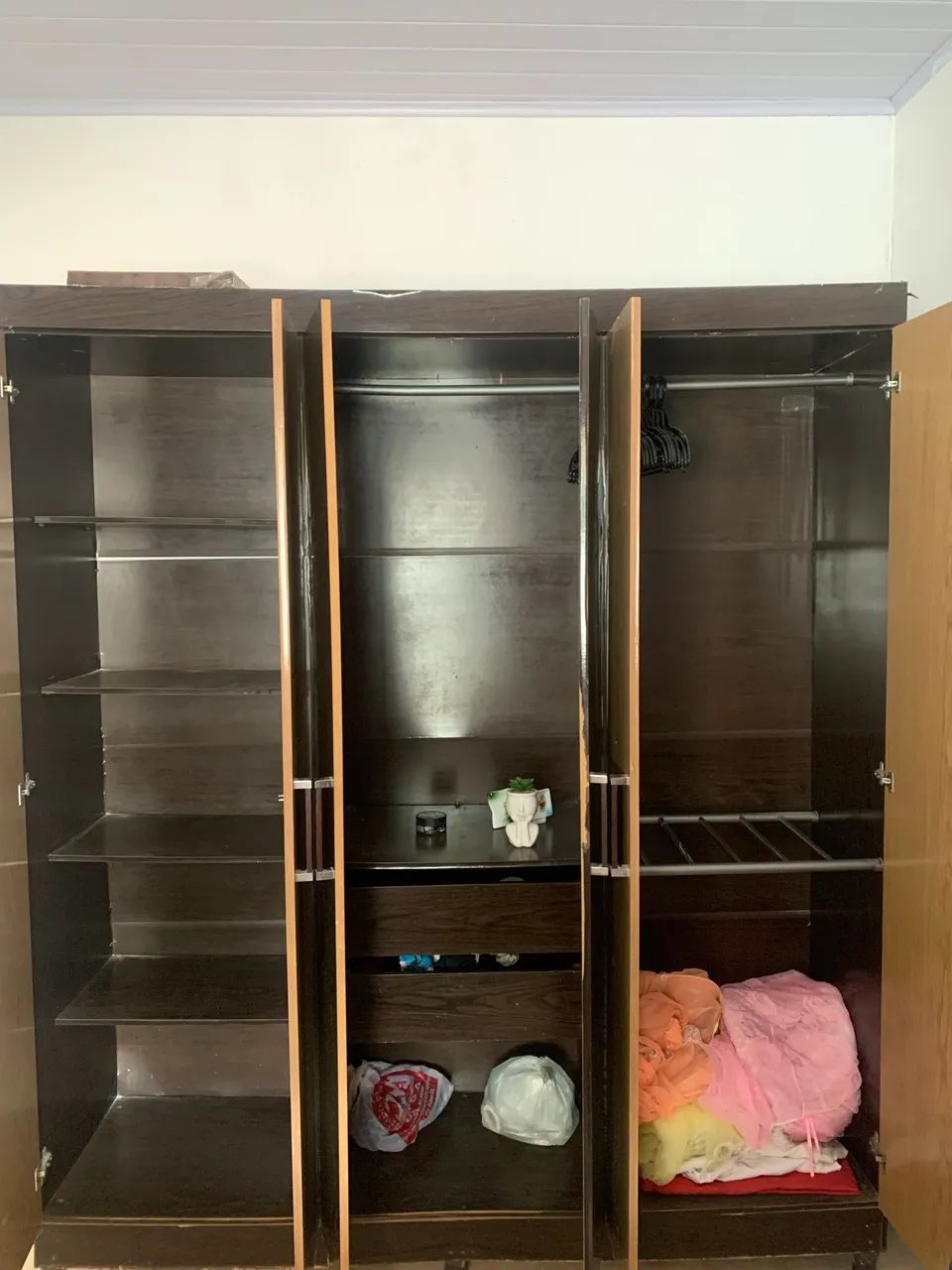 Guarda Roupa - Foto 2