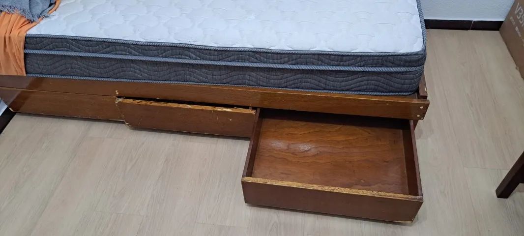 Cama de madeira com 3 gavetas 88cm x 200cm x 32cm - Foto 4