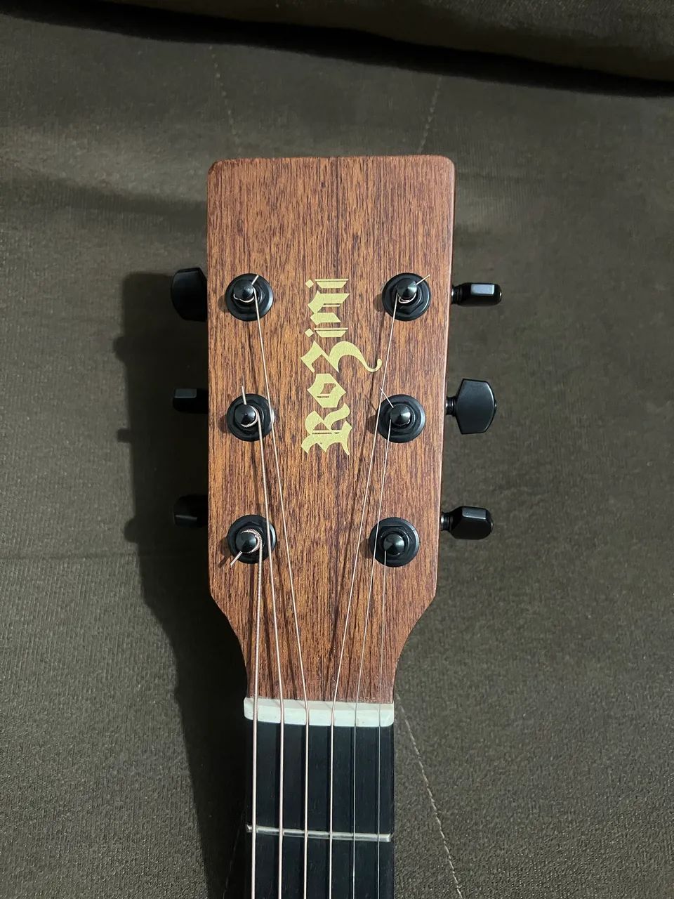Vendo violão Rozini elétrico Folk