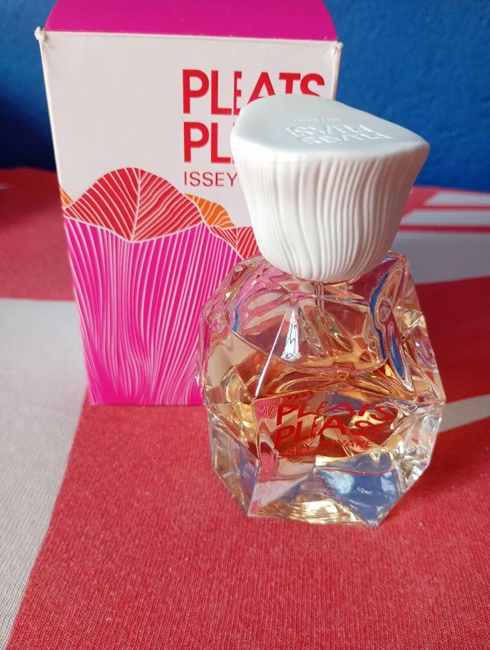 Vendo esse perfume Pleats