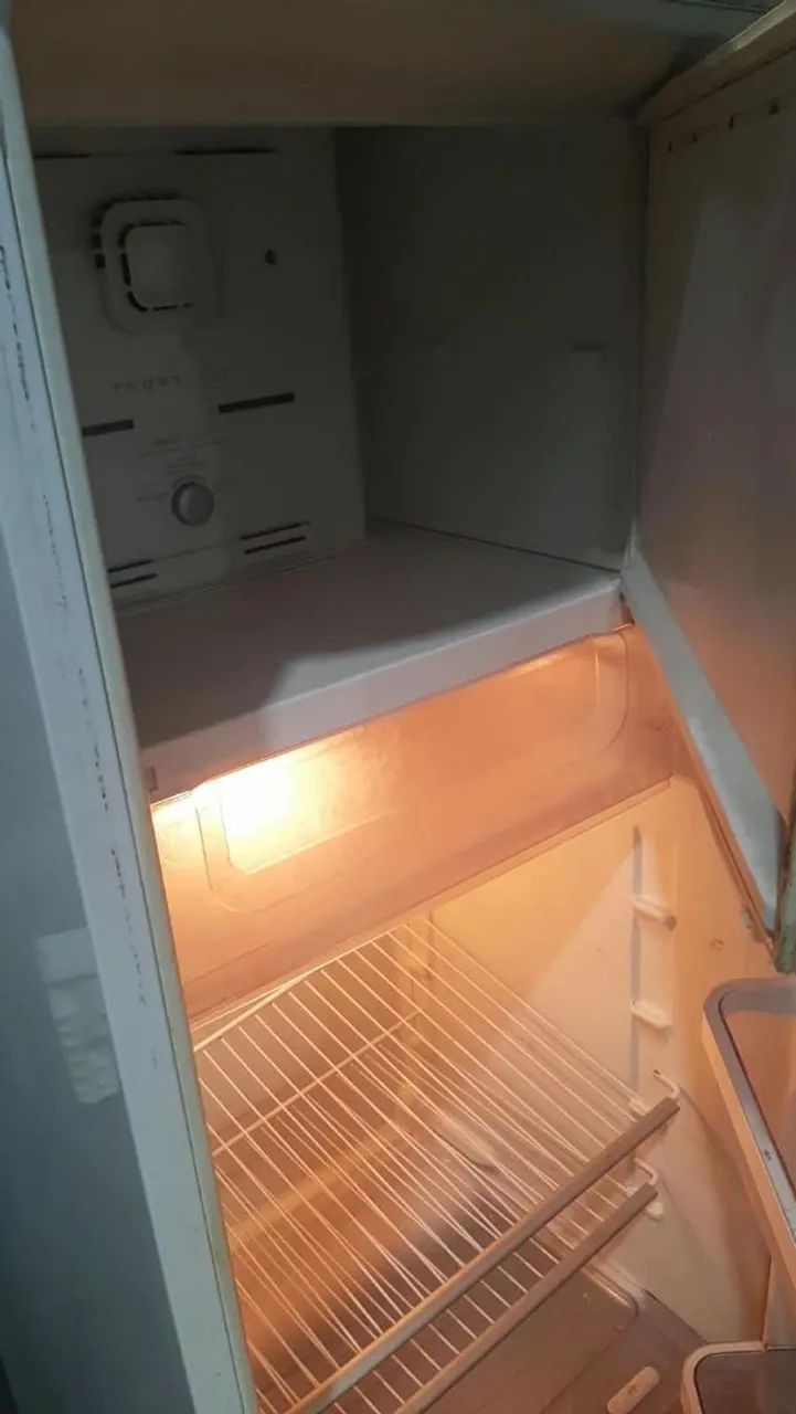 Geladeira Eletrolux  - Foto 2