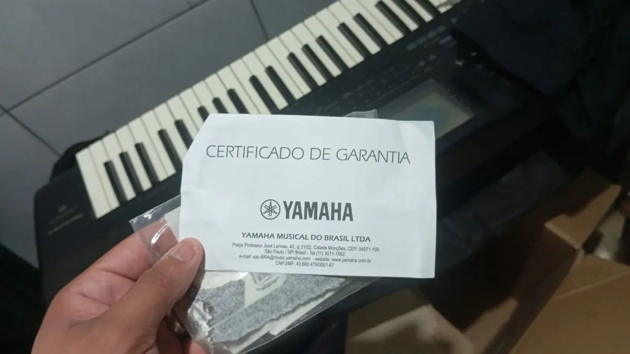 Excelente teclado PSR E 473 já sampleado com USB  - Foto 3