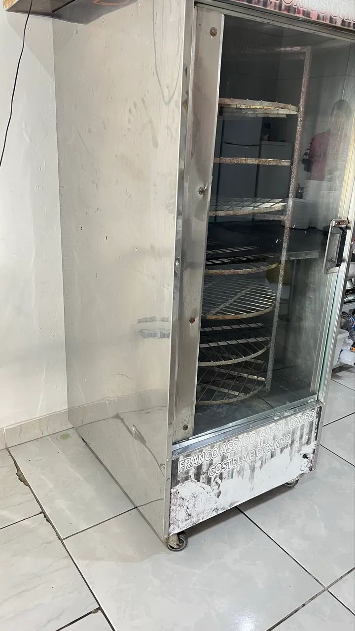 Vendo máquina de assar frango 