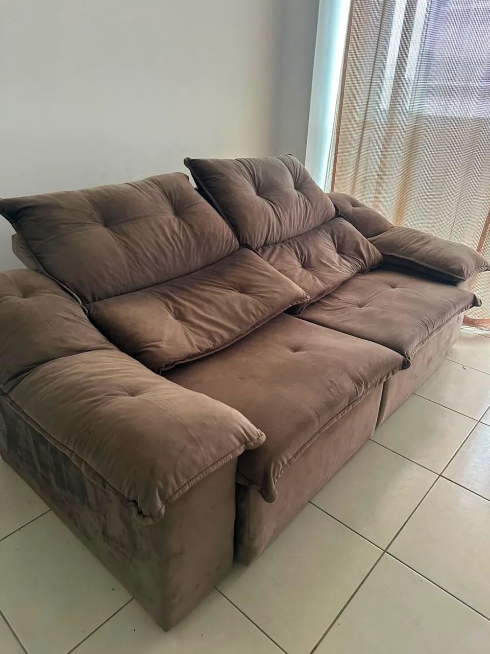 Sofá Retrátil 2 Lugares Suede Marrom 