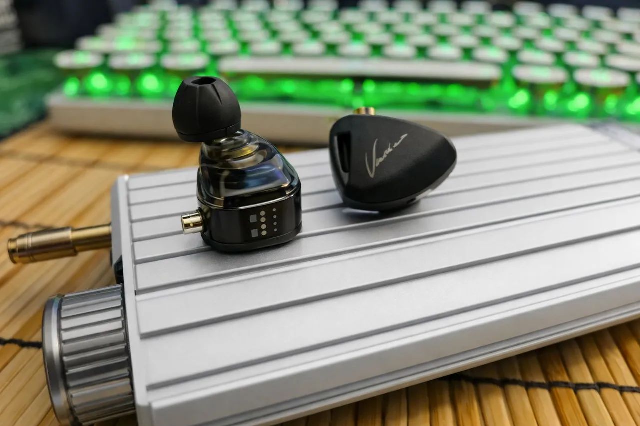 Fone KZ Vader 5 drivers com switch novo e lacrado  - Foto 2