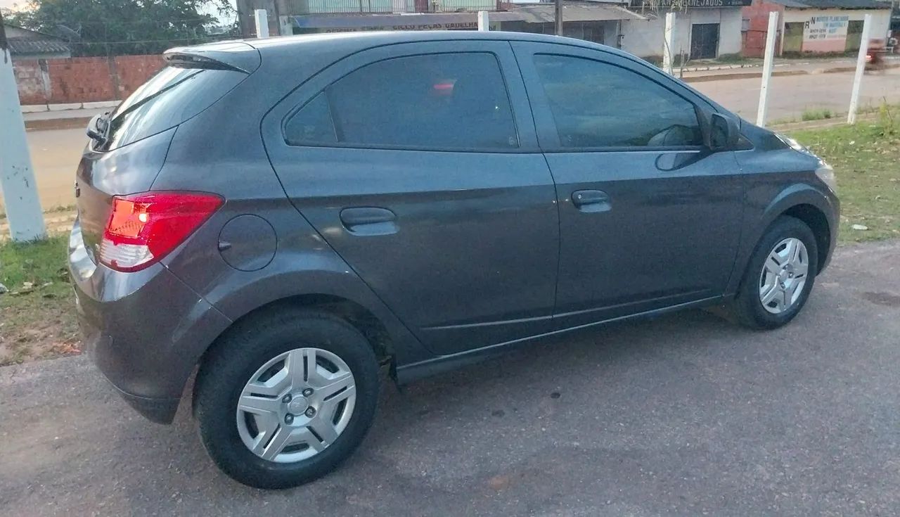Chevrolet Onix Hatch LS 1.0 8V Flex Power Mec. 4P 2016 - Foto 4