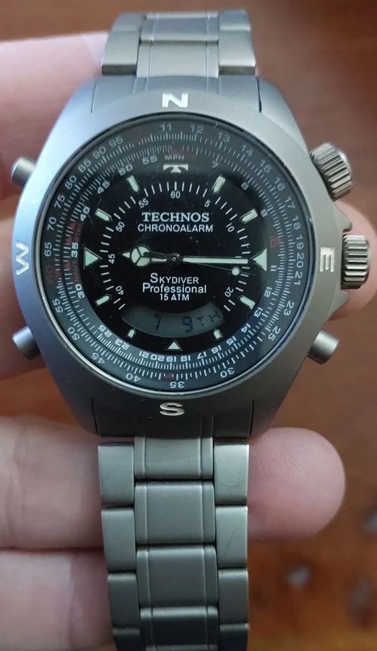 Relogio Technos skydiver de Titânio T.20563 - Foto 2