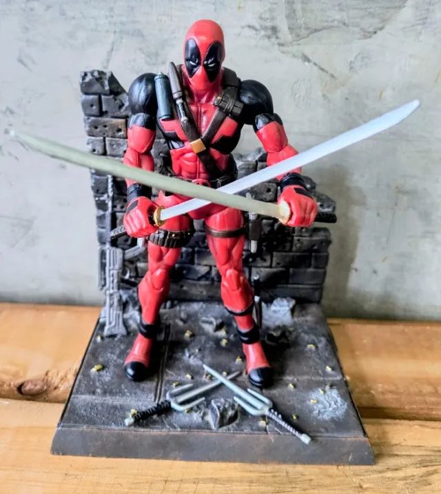 Deadpool marvel select 18 cm