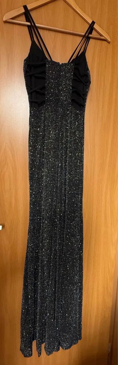 VESTIDO PRETO BRILHO - Foto 2