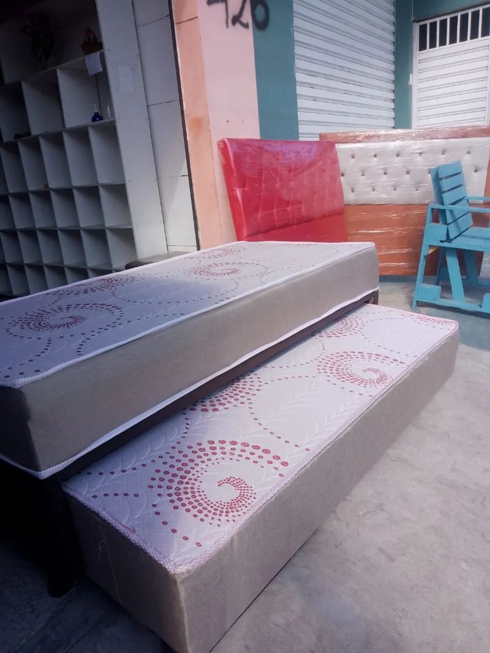 cama box auxiliar de solteiro 