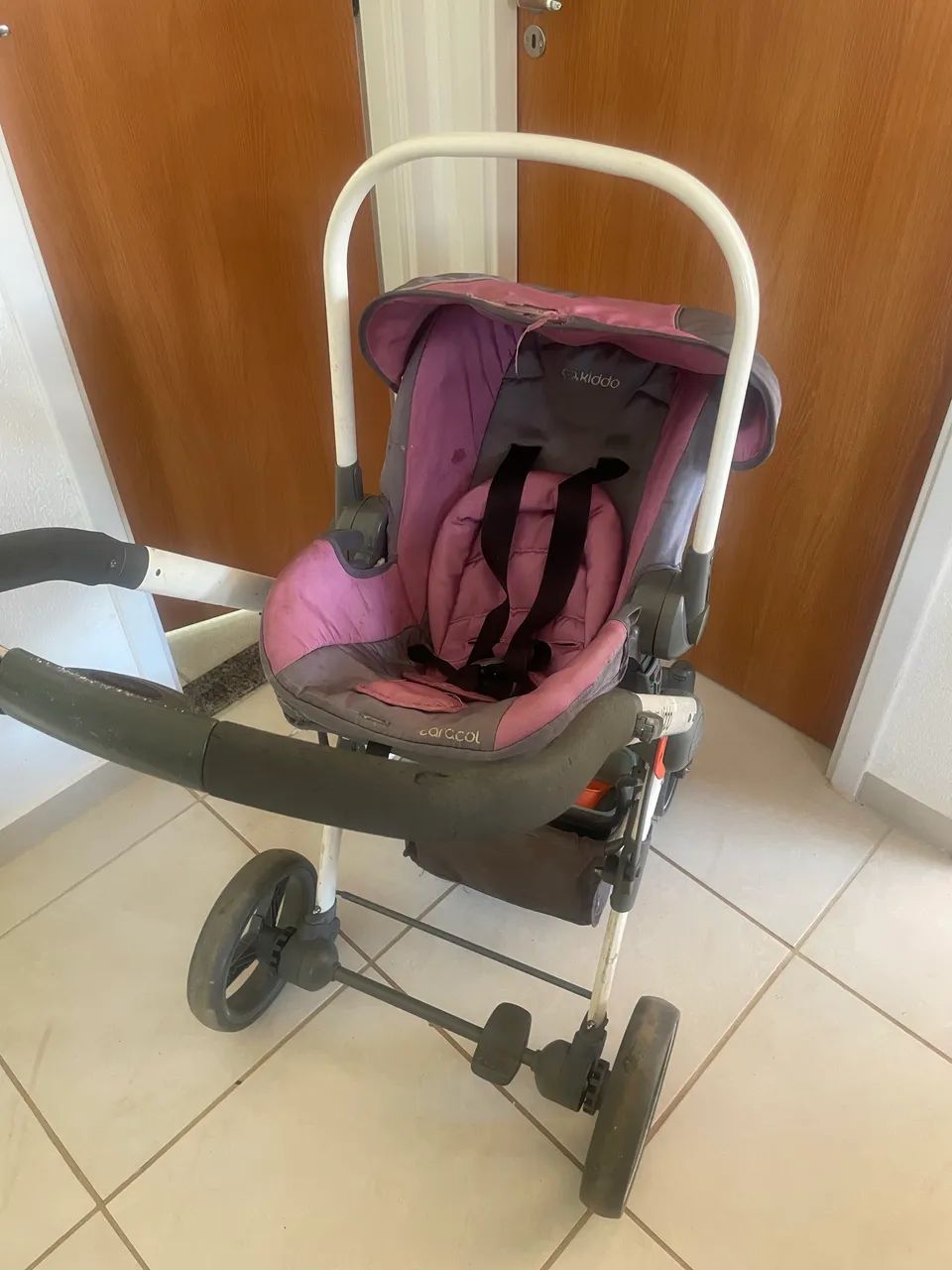 Kit Carrinho de Bebê com Bebê Conforto Kiddo - Foto 3