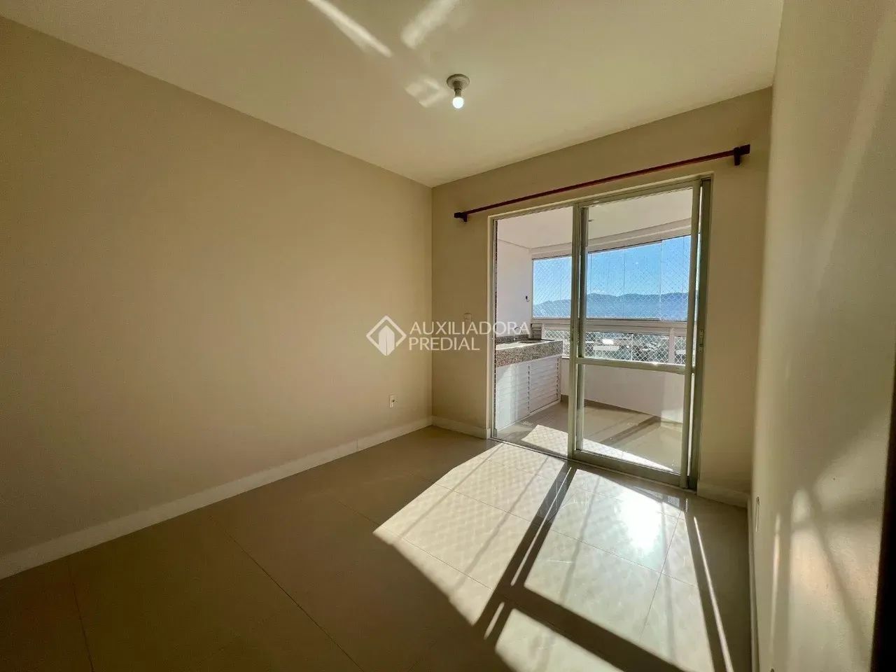 Apartamento 3 dormitórios em condomínio clube. - Foto 4