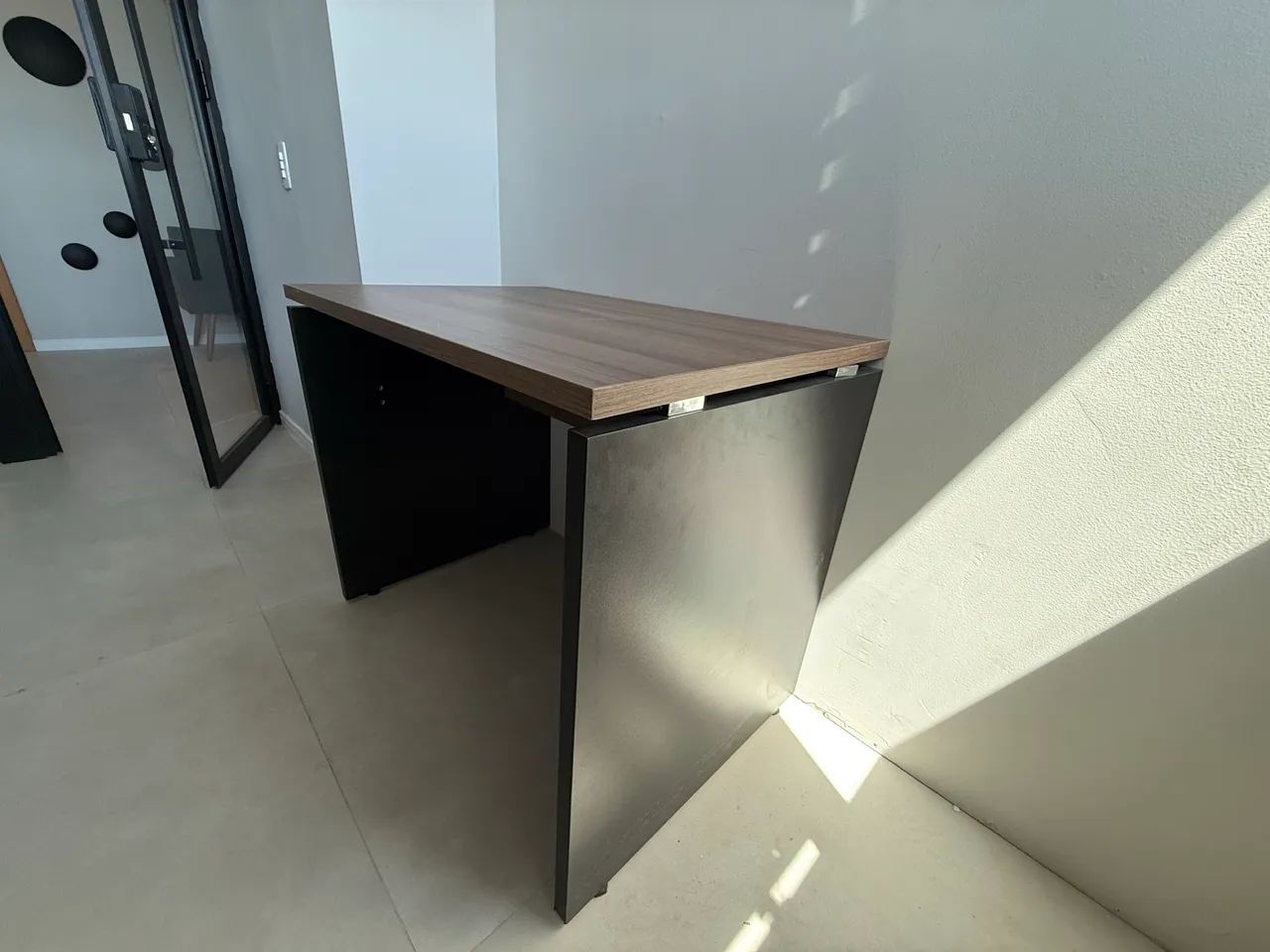 Mesa de escritório 1,00m - Nova  - Foto 3