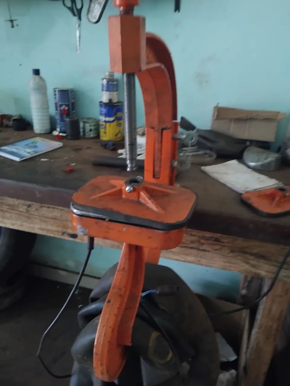  equipamento de  borracharia completa  com  5 mês  de uso incluindo  mangueiras  e.  - Foto 2
