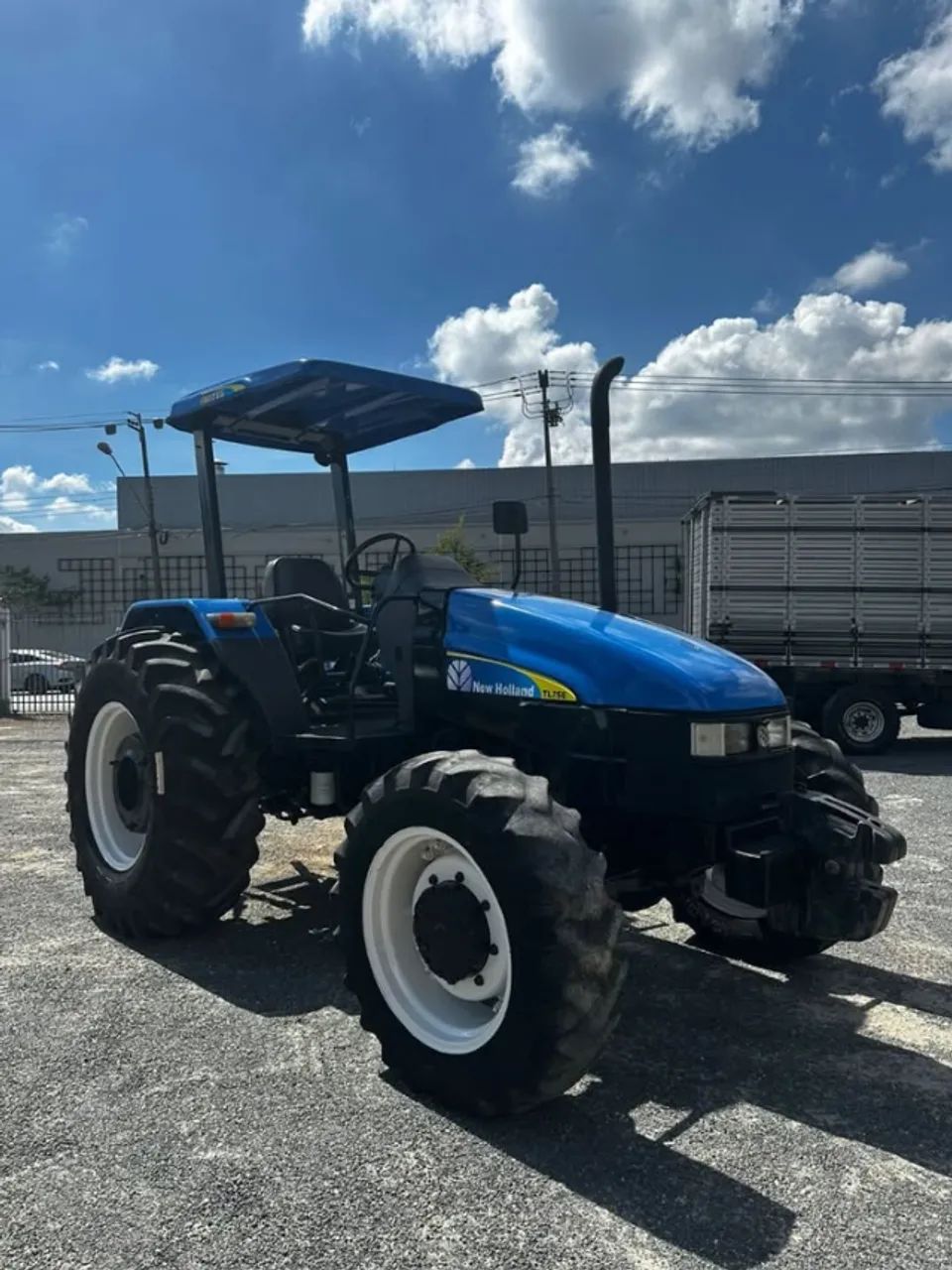 NEW HOLLAND TL75 - 2009 PARCELA