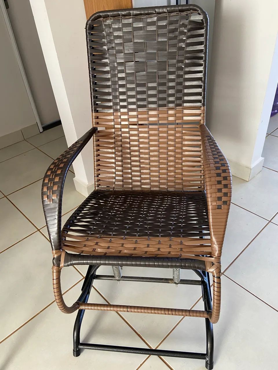 CADEIRA DE BALANÇO  - Foto 2