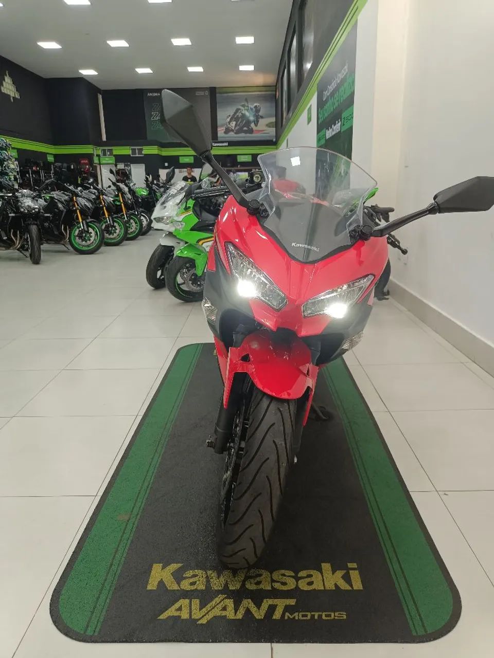 KAWASAKI NINJA 400 - Foto 3