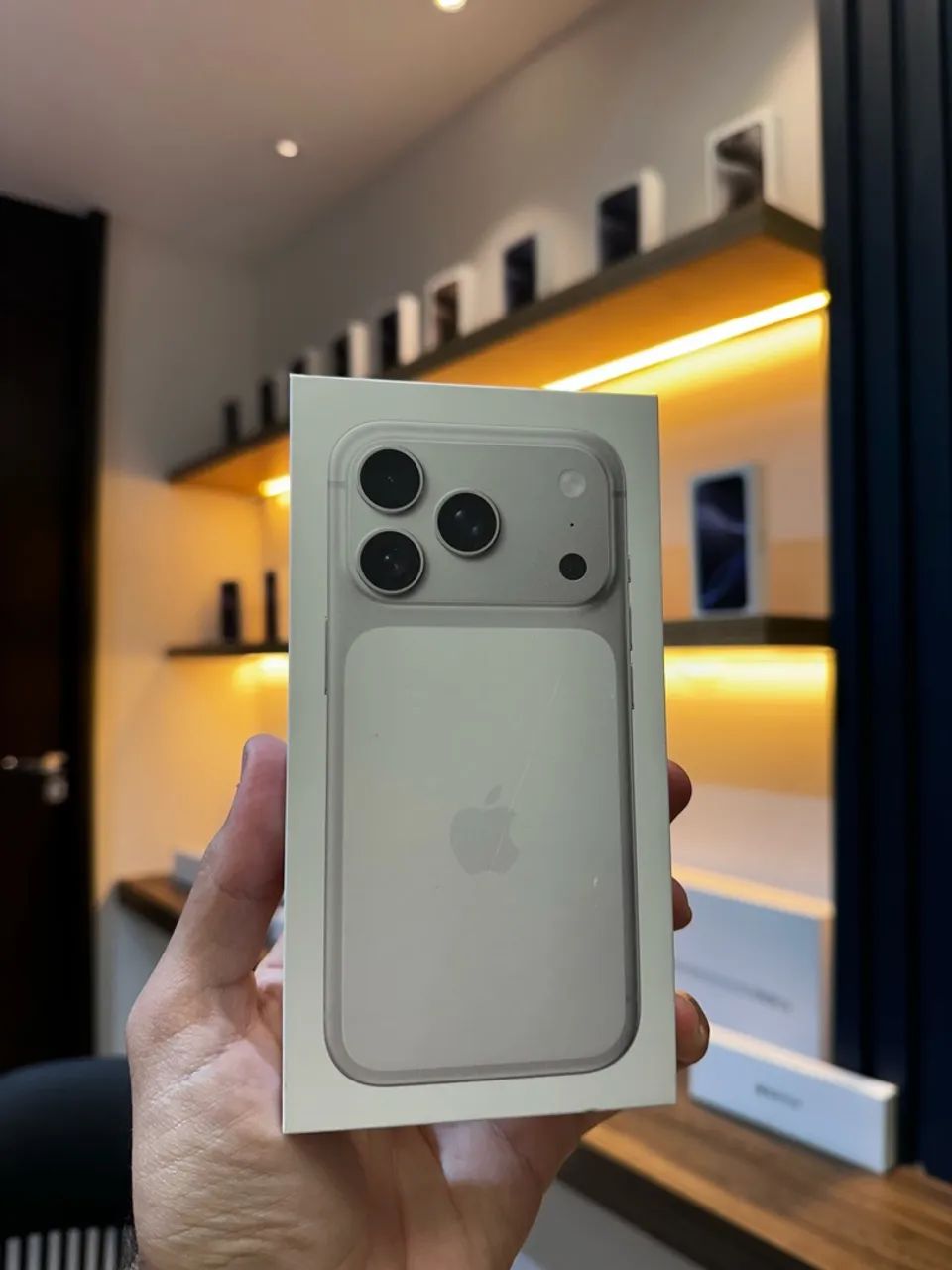 iPhone 17 pro Max lacrado 