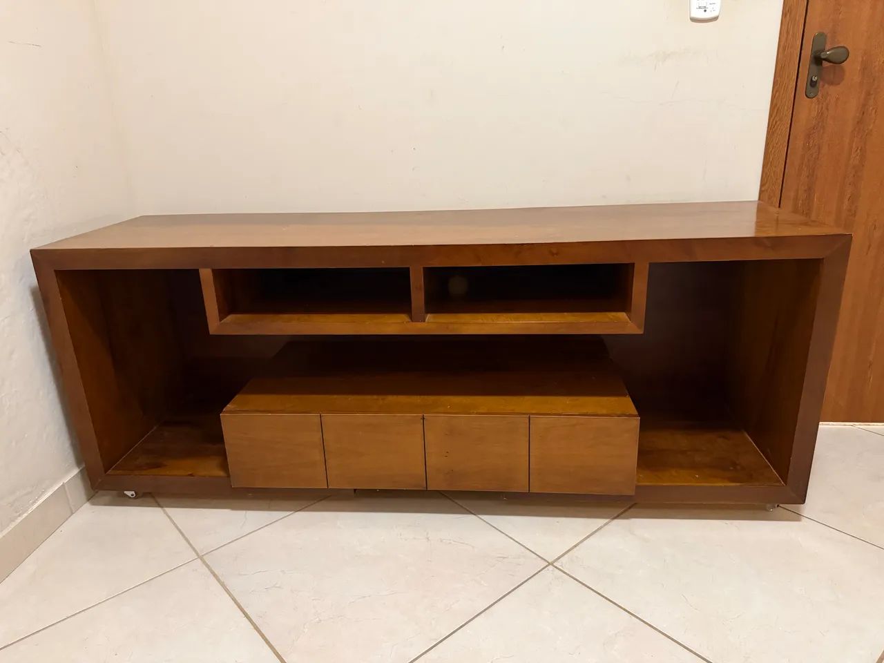 Rack madeira maciça pra sala. - Foto 3