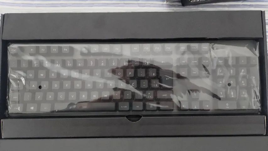 Teclado Logitech G413 Carbon + Mouse G403 Hero - Foto 4