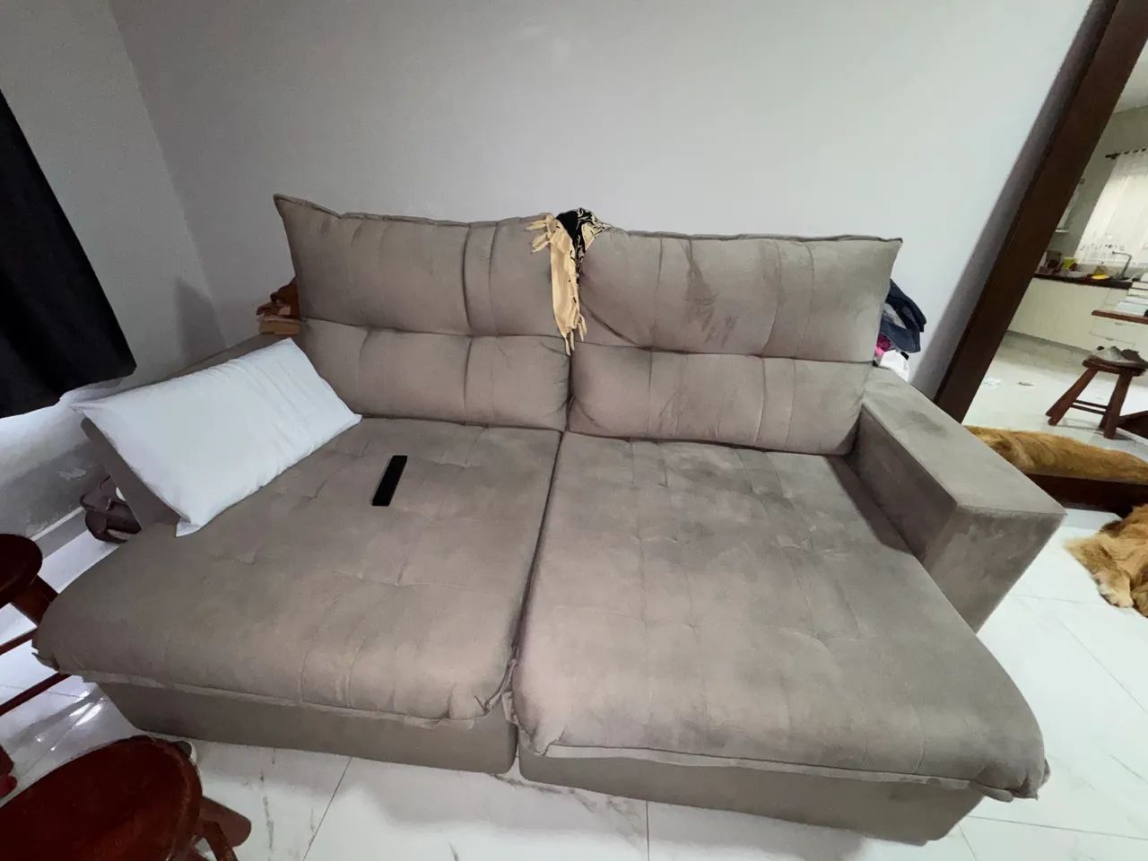 Sofá retrátil e inclinável 