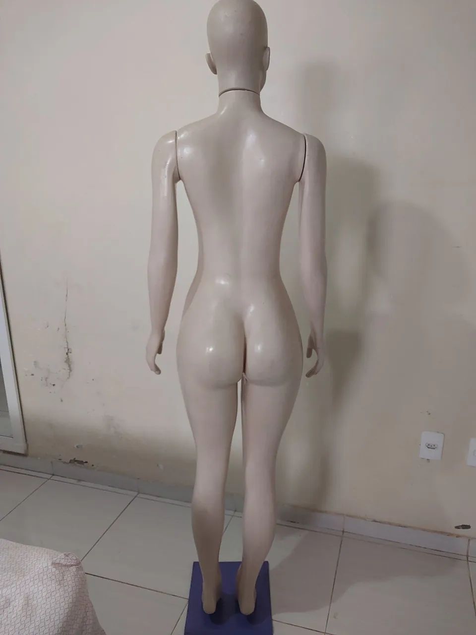 Manequim completo com cabeça e braços  - Foto 5