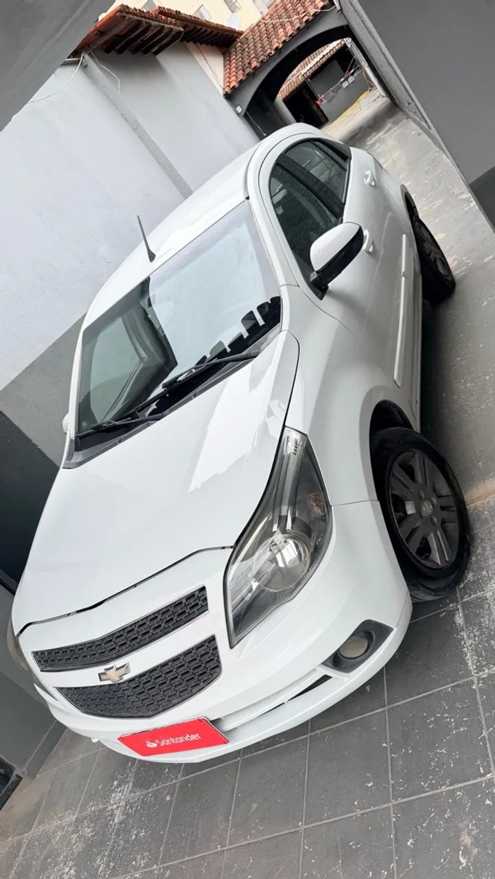 Chevrolet Agile LTZ 1.4 MPFI 8V FLEXPOWER 5P 2013