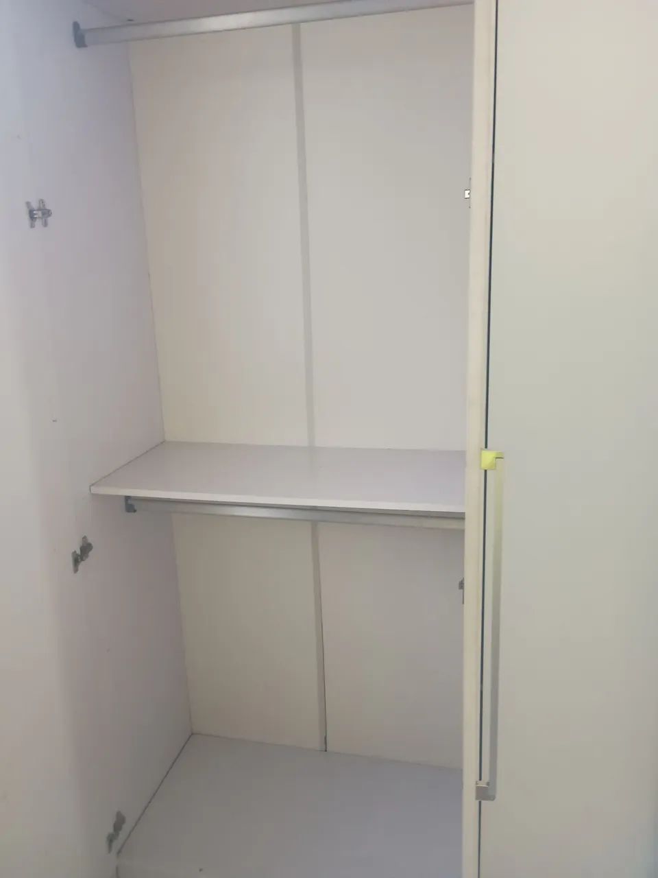 Guarda roupa 6 portas  - Foto 3