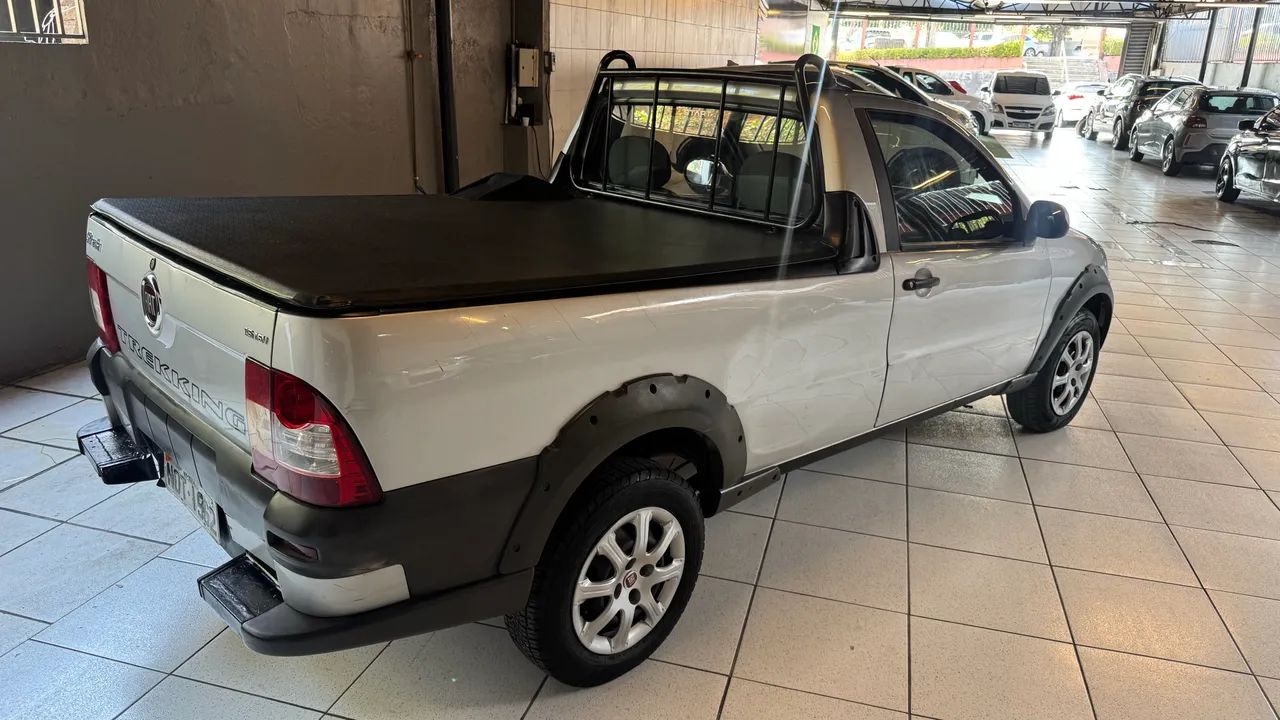 Fiat Strada Trekking 1.6 16V Flex CS 2013 - Foto 2