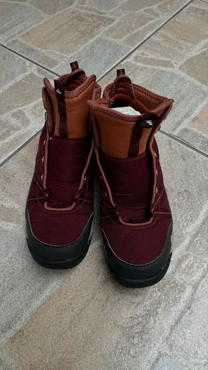 Bota Quechua NH300 número 38  - Foto 5
