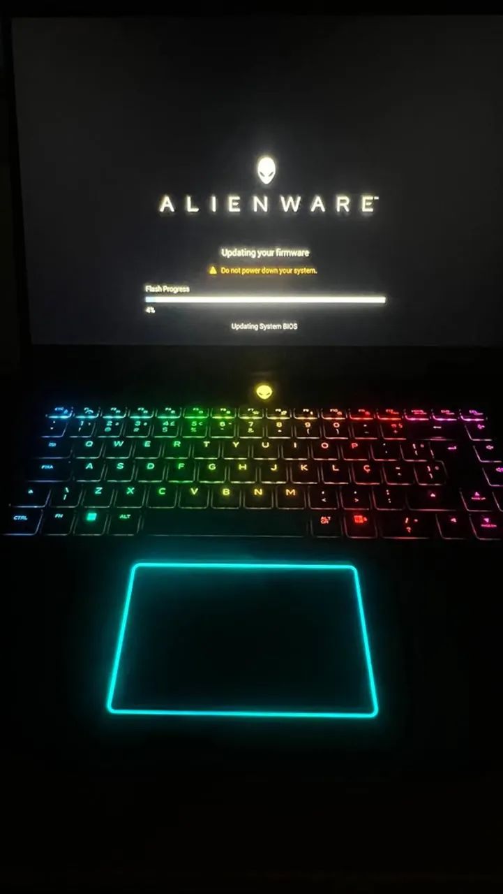 Notebook Gamer Alienware M16 R2  - Foto 4